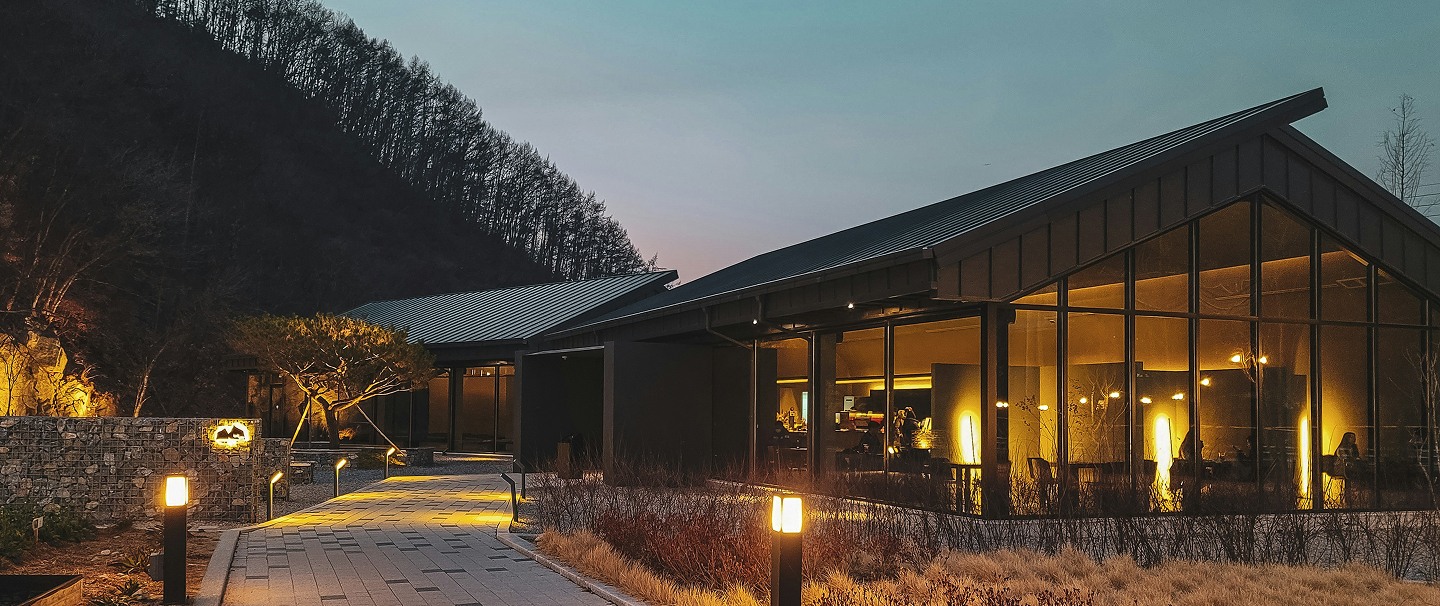 For Resorts & Villas