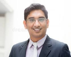 Pushkar Maharaj, Hotel Owner